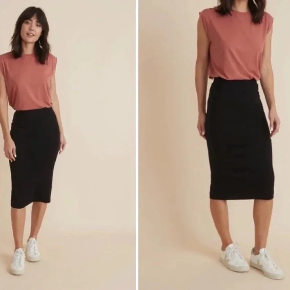 Marine Layer Isla Sweater Skirt (Small, Midnight) - Picture 6 of 6